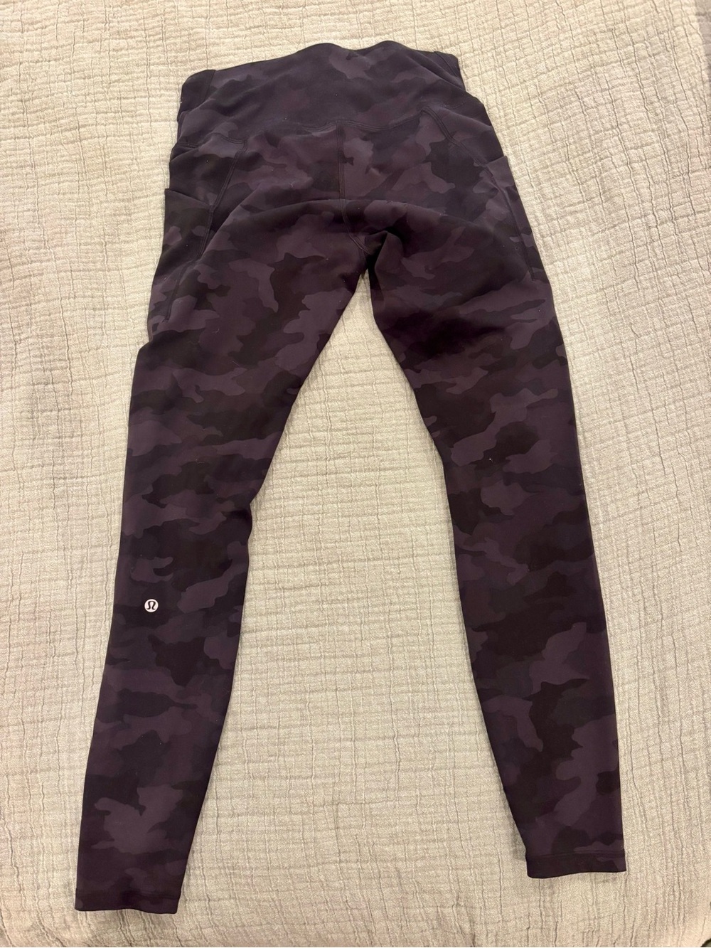 Lululemon Women's Camo Leggings - Size 10